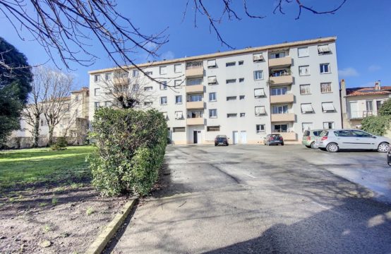 Appartement T3 &#8211; Barrière de Paris
